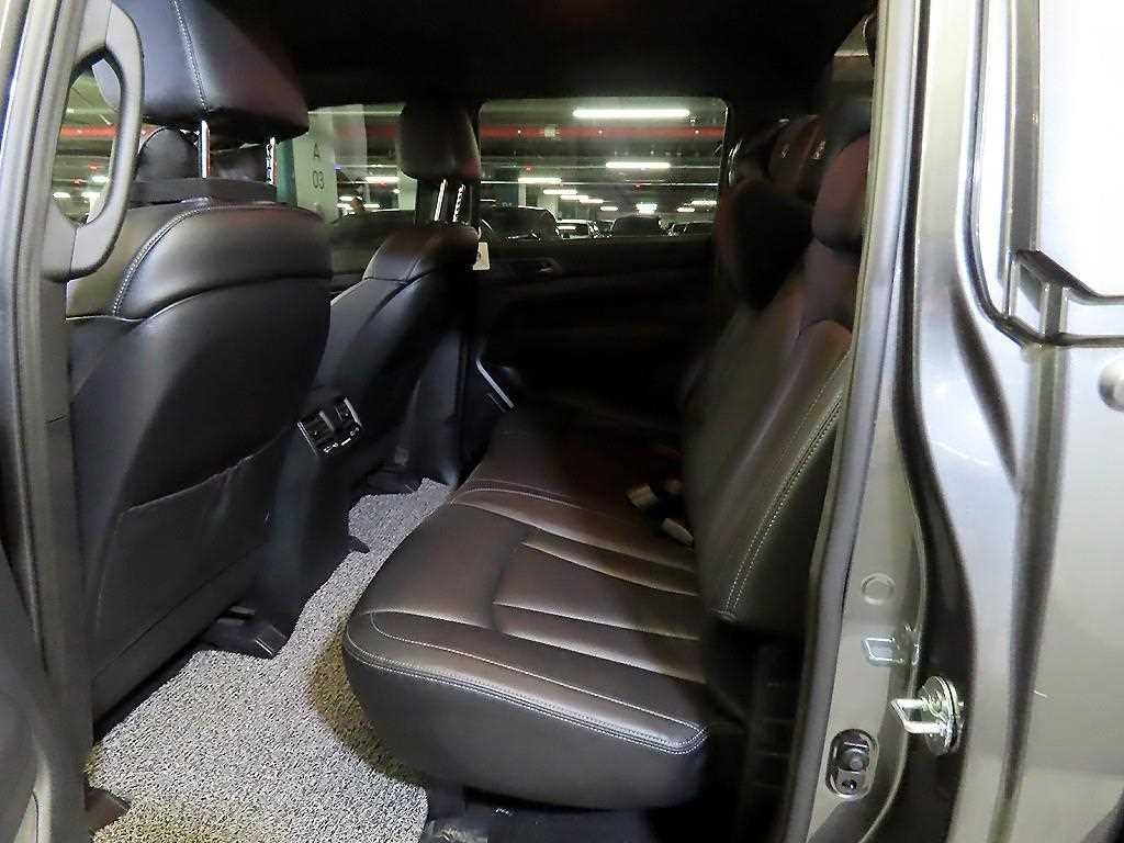 KG모빌리티(쌍용) 렉스턴 더 뉴 렉스턴 스포츠 칸 디젤 2.2 4WD 프레스티지 이미지 7