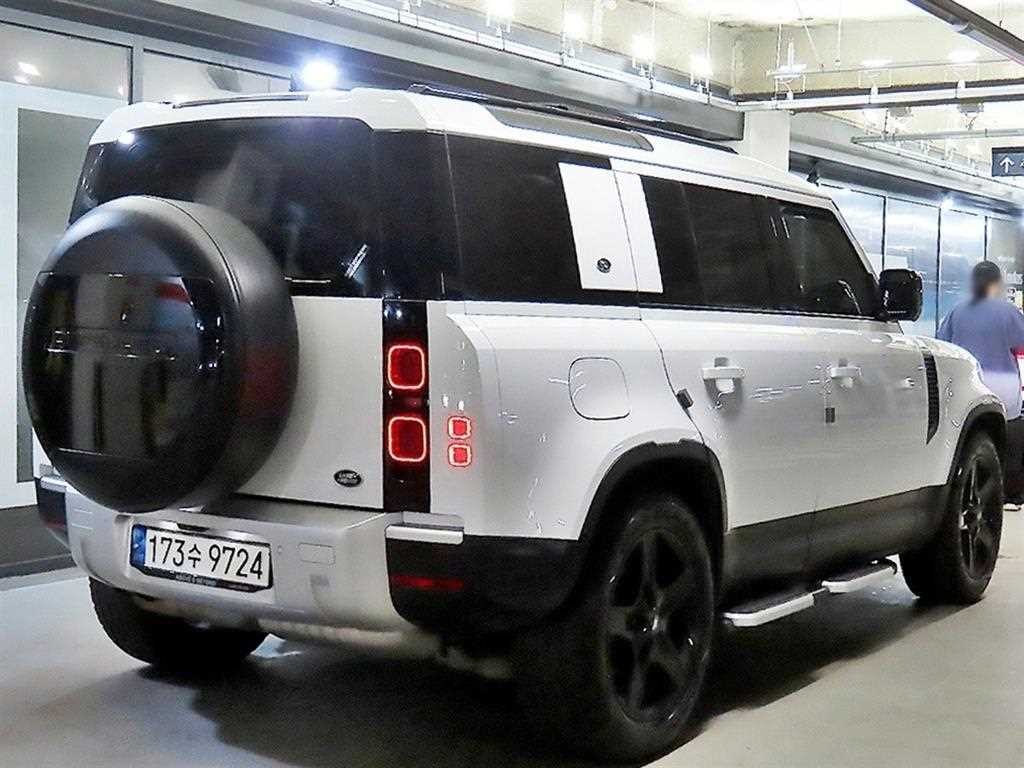 랜드로버 디펜더 디펜더 (L663) 110 D250 SE 이미지 4