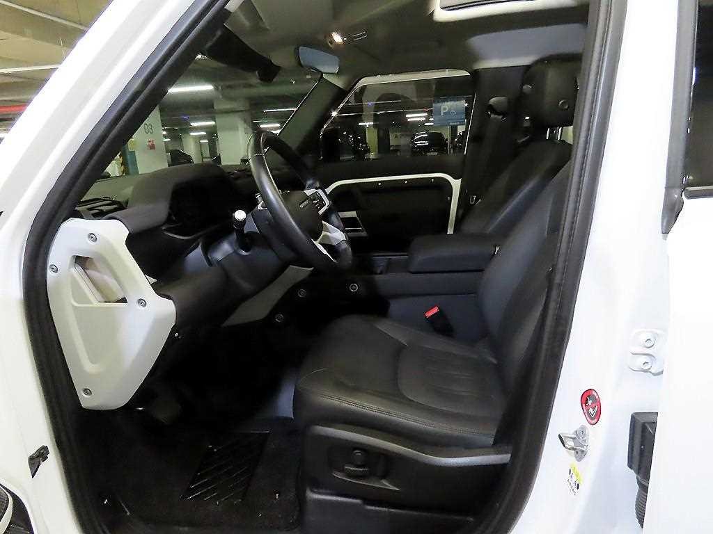 랜드로버 디펜더 디펜더 (L663) 110 D250 SE 이미지 6