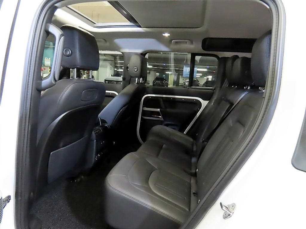 랜드로버 디펜더 디펜더 (L663) 110 D250 SE 이미지 7