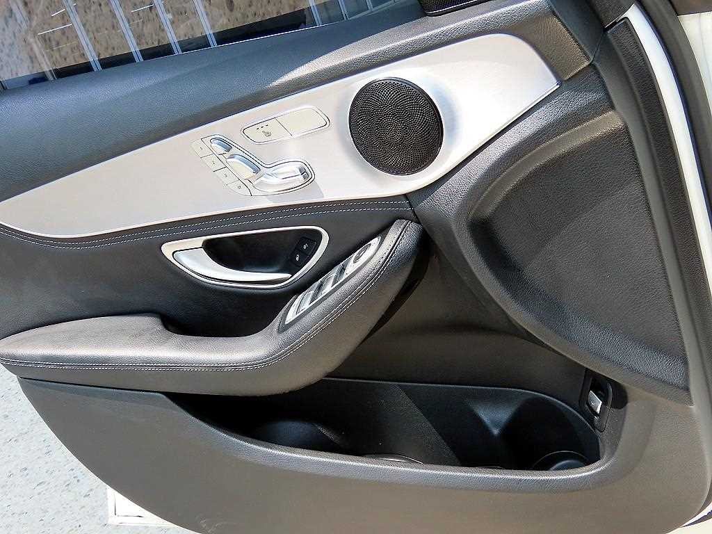 벤츠 C 클래스 C클래스 W204 C220 CDI 4MATIC 이미지 11