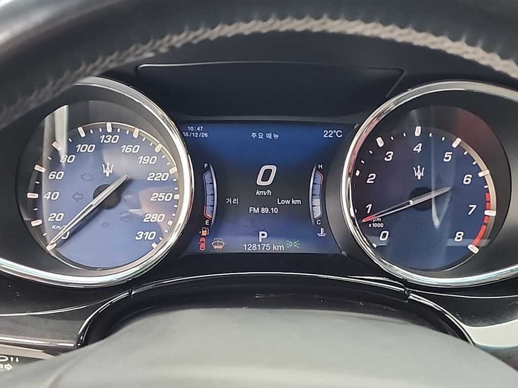 마세라티 콰트로포르테 S Q4 3.0 V6 그란스포츠 이미지 6