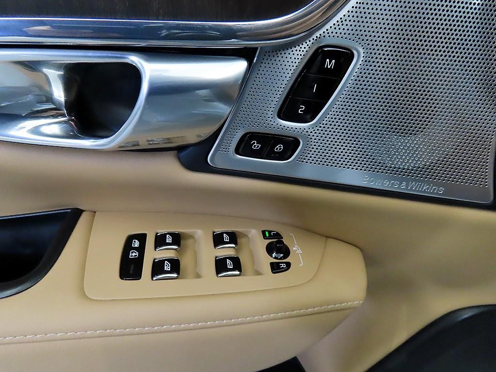볼보 S90 B5 얼티메이트 브라이트 이미지 13