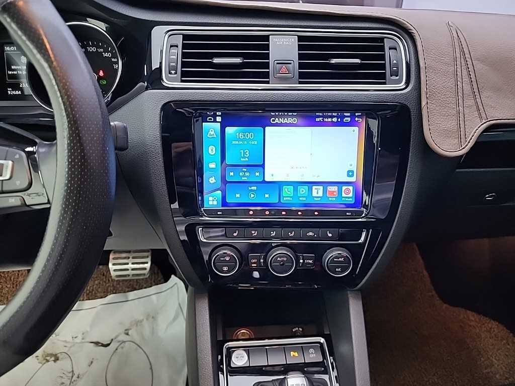 폭스바겐 제타 뉴 제타 2.0 TDI 블루모션 프리미엄 이미지 10