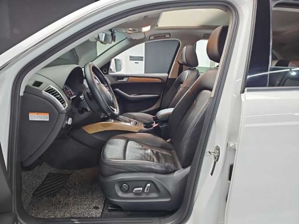 아우디 Q5 45 TDI 콰트로 다이나믹 이미지 18