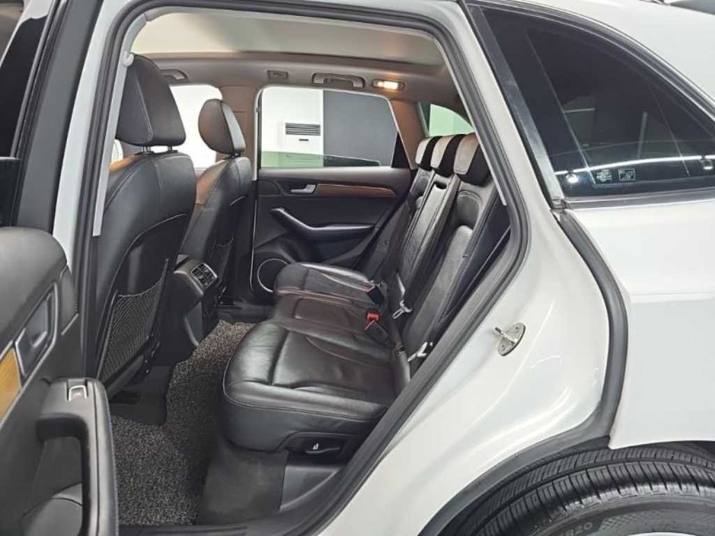 아우디 Q5 45 TDI 콰트로 다이나믹 이미지 19