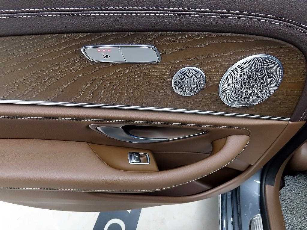 벤츠 E 클래스 E-클래스 W213 E300e 익스클루시브 이미지 12