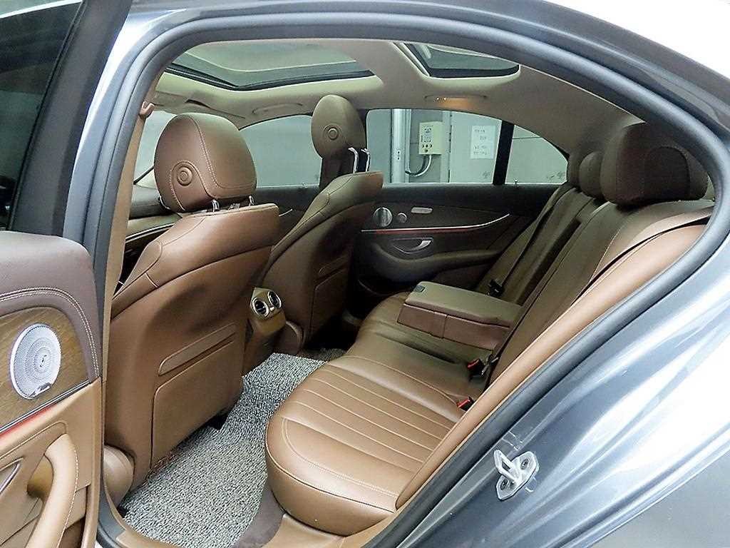 벤츠 E 클래스 E-클래스 W213 E300e 익스클루시브 이미지 6