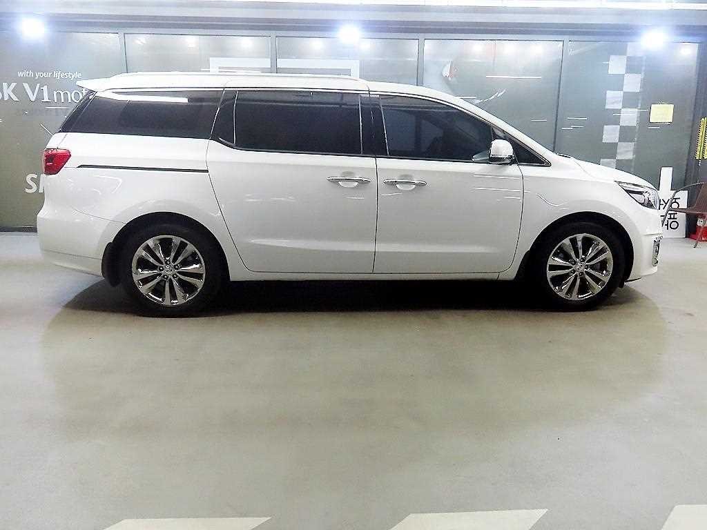 기아 카니발 올 뉴 카니발 디젤 9인승 프레스티지 이미지 3