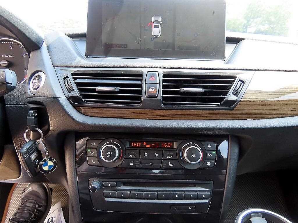 BMW X1 X1 (E84) xDrive 18d 4WD 이미지 12