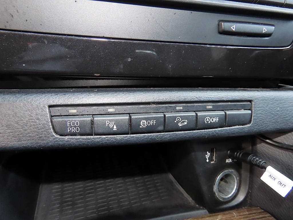 BMW X1 X1 (E84) xDrive 18d 4WD 이미지 13