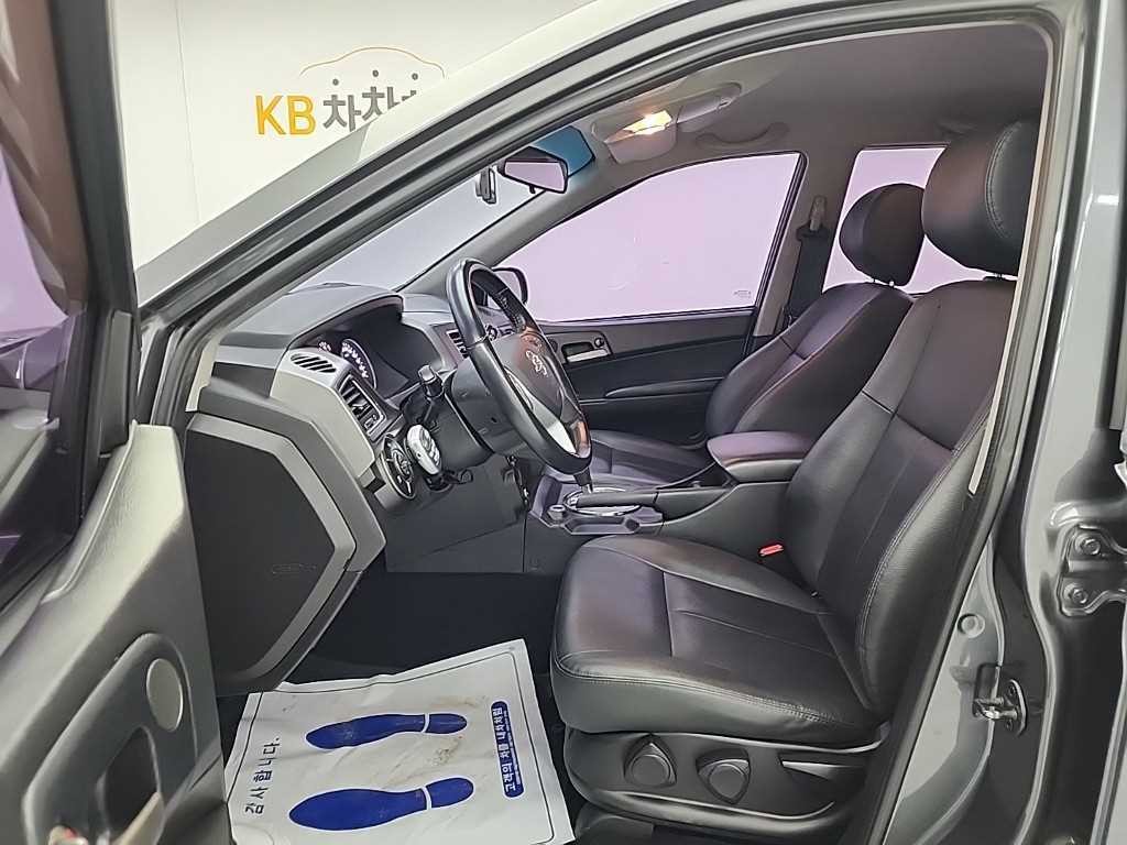 KG모빌리티(쌍용) 코란도 코란도스포츠 디젤 4WD CX7 클럽 이미지 11