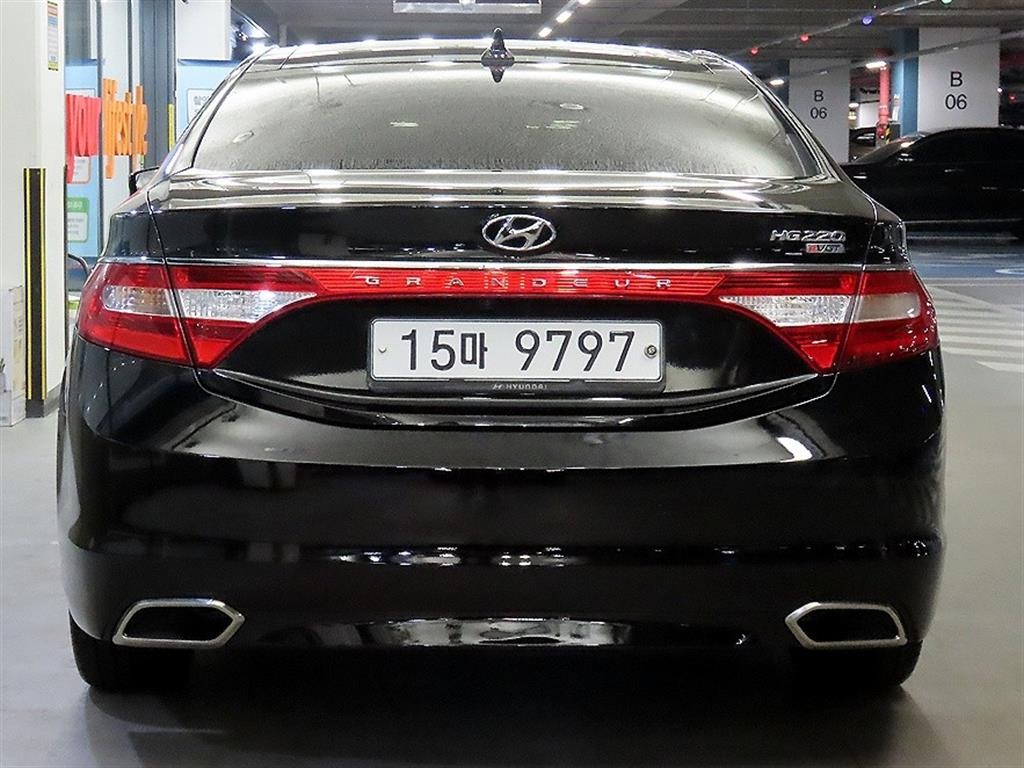 현대 그랜저 그랜저 HG HG220 PREMIUM 컬렉션 이미지 5