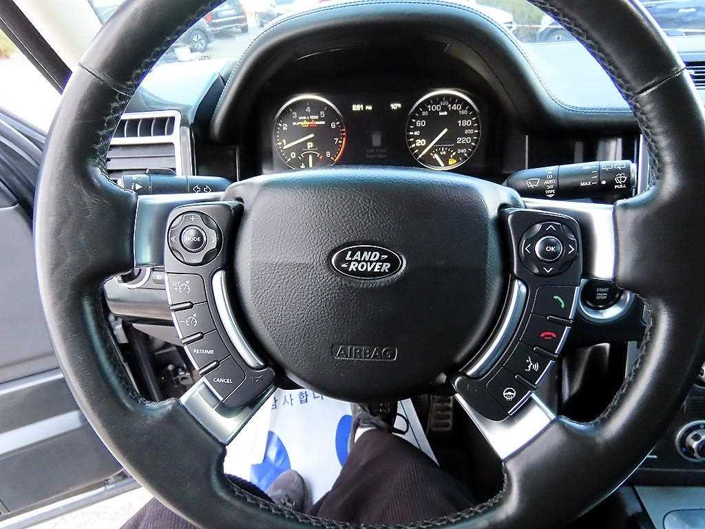 랜드로버 레인지로버 V8 5.0 SUPERCHARGED 이미지 8