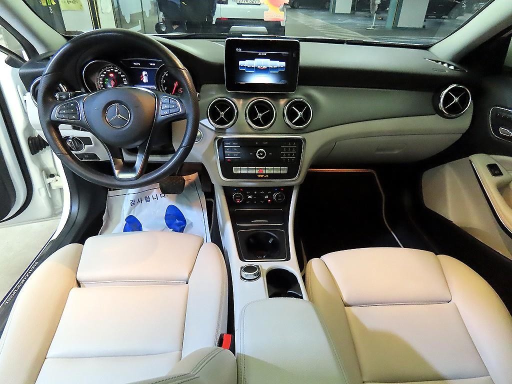벤츠 GLA 클래스 GLA클래스 X156 GLA220 프리미엄 이미지 10