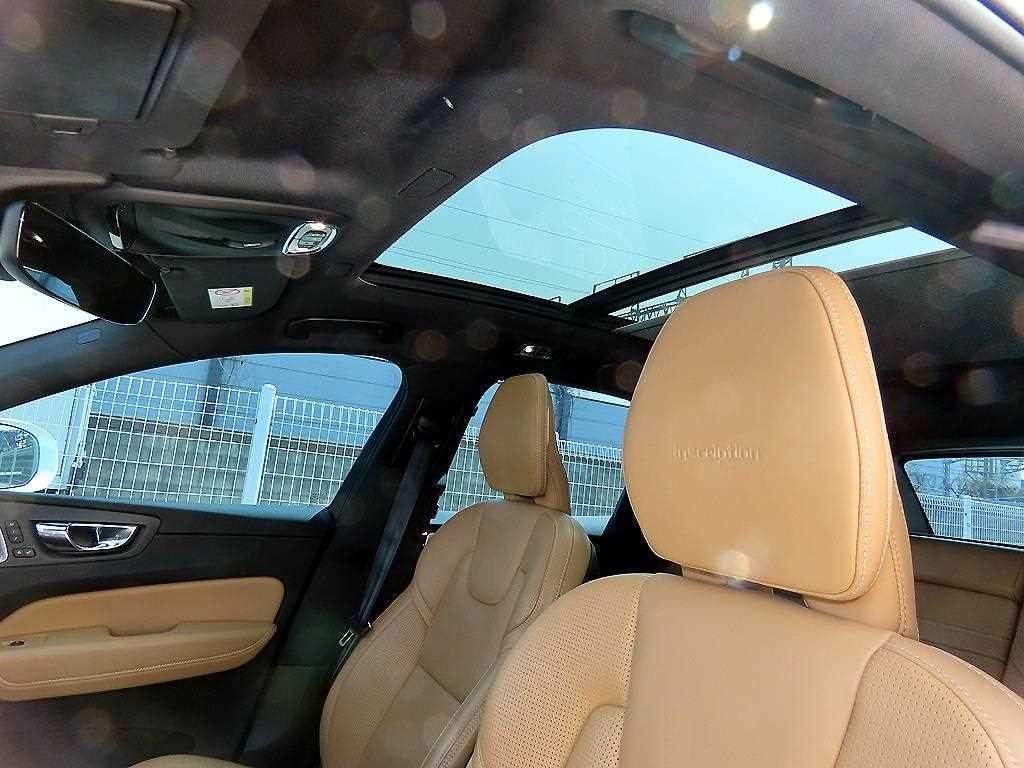 볼보 XC60 XC60(2세대) D5 AWD 인스크립션 이미지 15