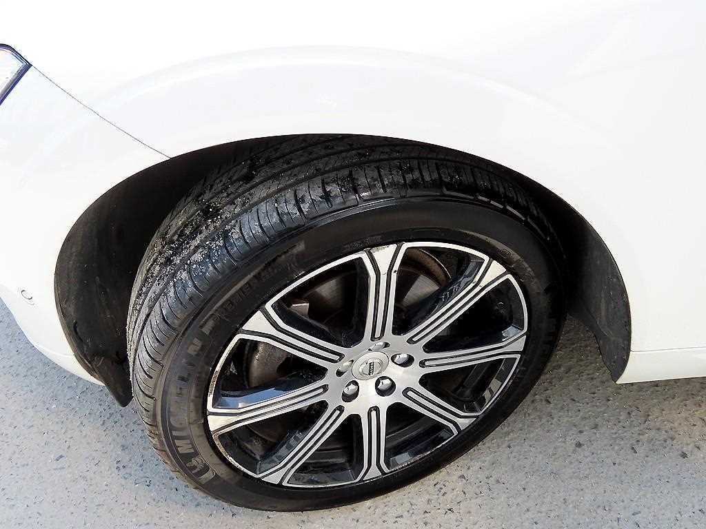 볼보 XC60 XC60(2세대) D5 AWD 인스크립션 이미지 20