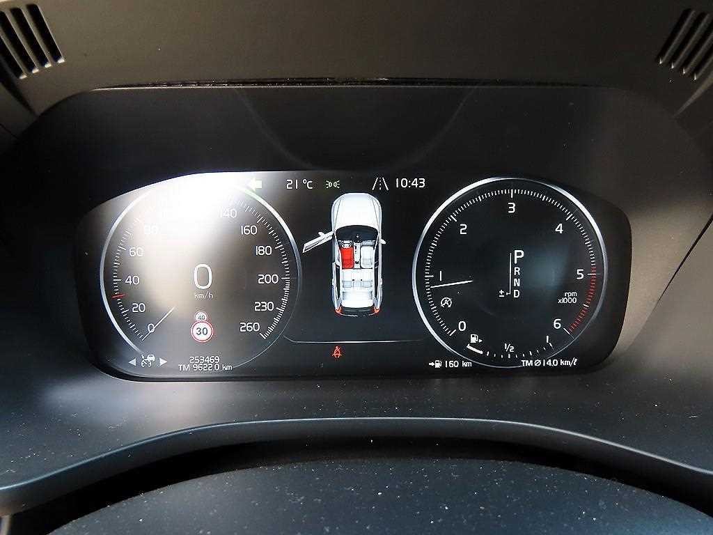 볼보 XC60 XC60(2세대) D5 AWD 인스크립션 이미지 9