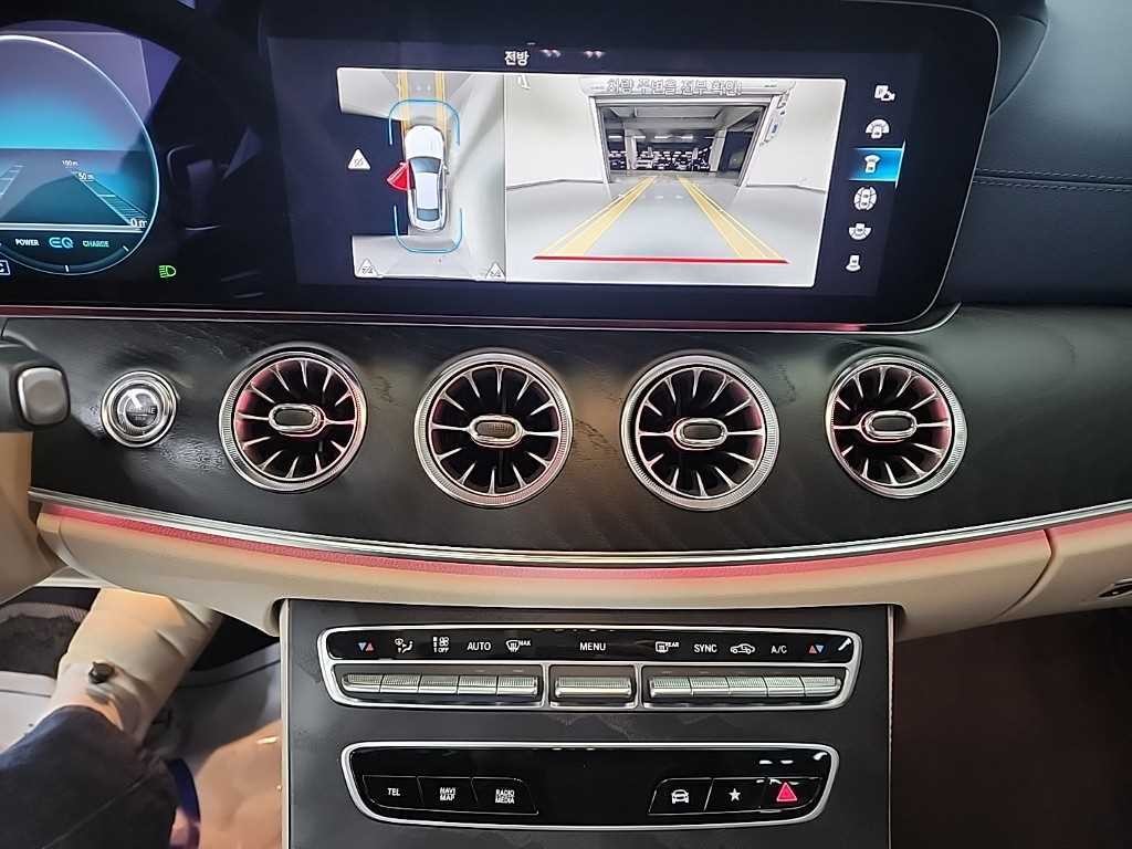 벤츠 E 클래스 E-클래스 W213 E300d 4MATIC 쿠페 이미지 10
