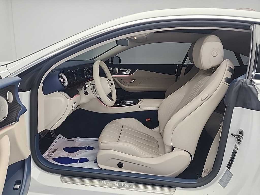 벤츠 E 클래스 E-클래스 W213 E300d 4MATIC 쿠페 이미지 11