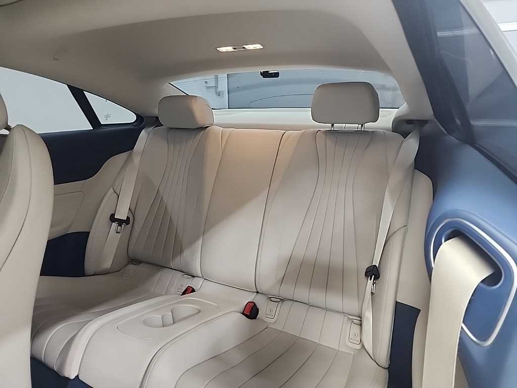 벤츠 E 클래스 E-클래스 W213 E300d 4MATIC 쿠페 이미지 12