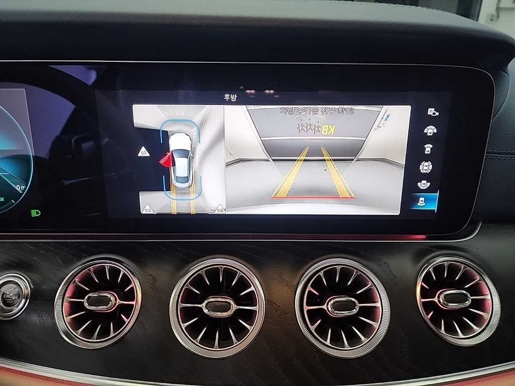 벤츠 E 클래스 E-클래스 W213 E300d 4MATIC 쿠페 이미지 15
