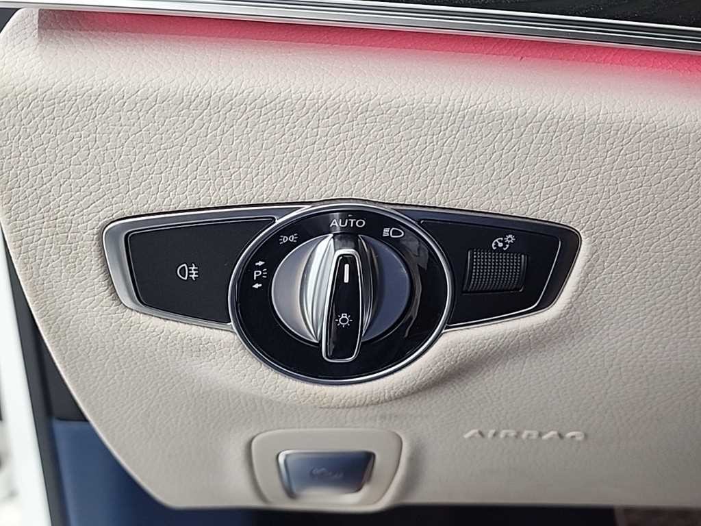 벤츠 E 클래스 E-클래스 W213 E300d 4MATIC 쿠페 이미지 18