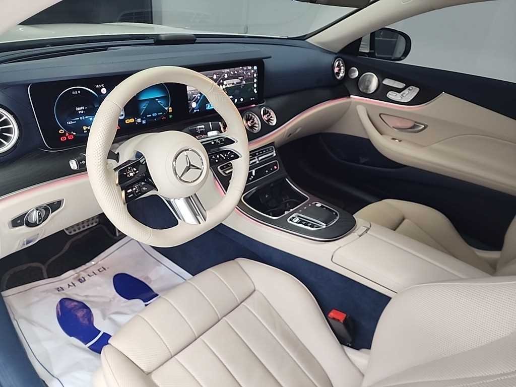 벤츠 E 클래스 E-클래스 W213 E300d 4MATIC 쿠페 이미지 7