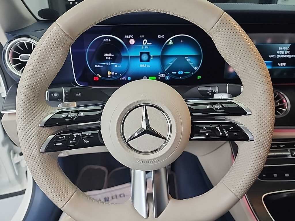 벤츠 E 클래스 E-클래스 W213 E300d 4MATIC 쿠페 이미지 9
