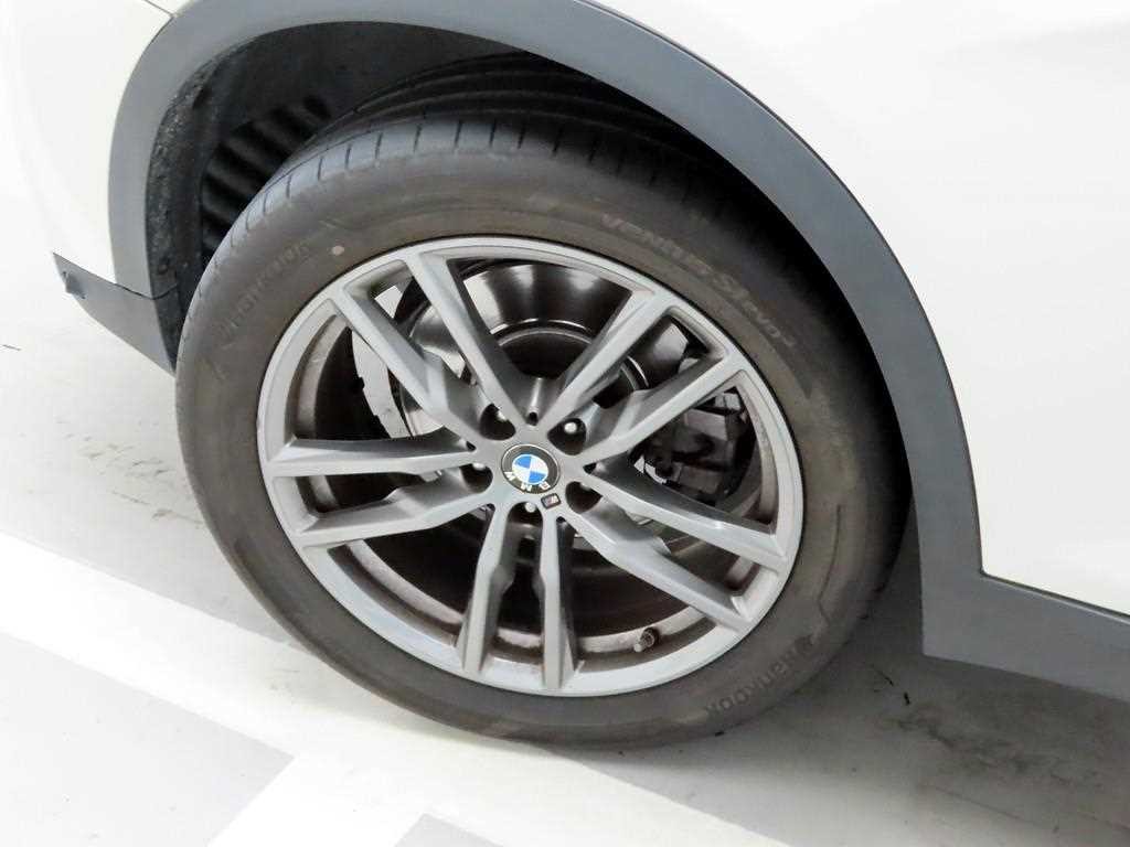 BMW X4 X4 (F26) xDrive 20d 이미지 19