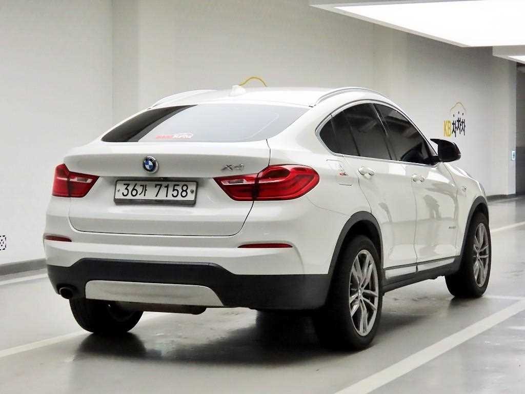 BMW X4 X4 (F26) xDrive 20d 이미지 3