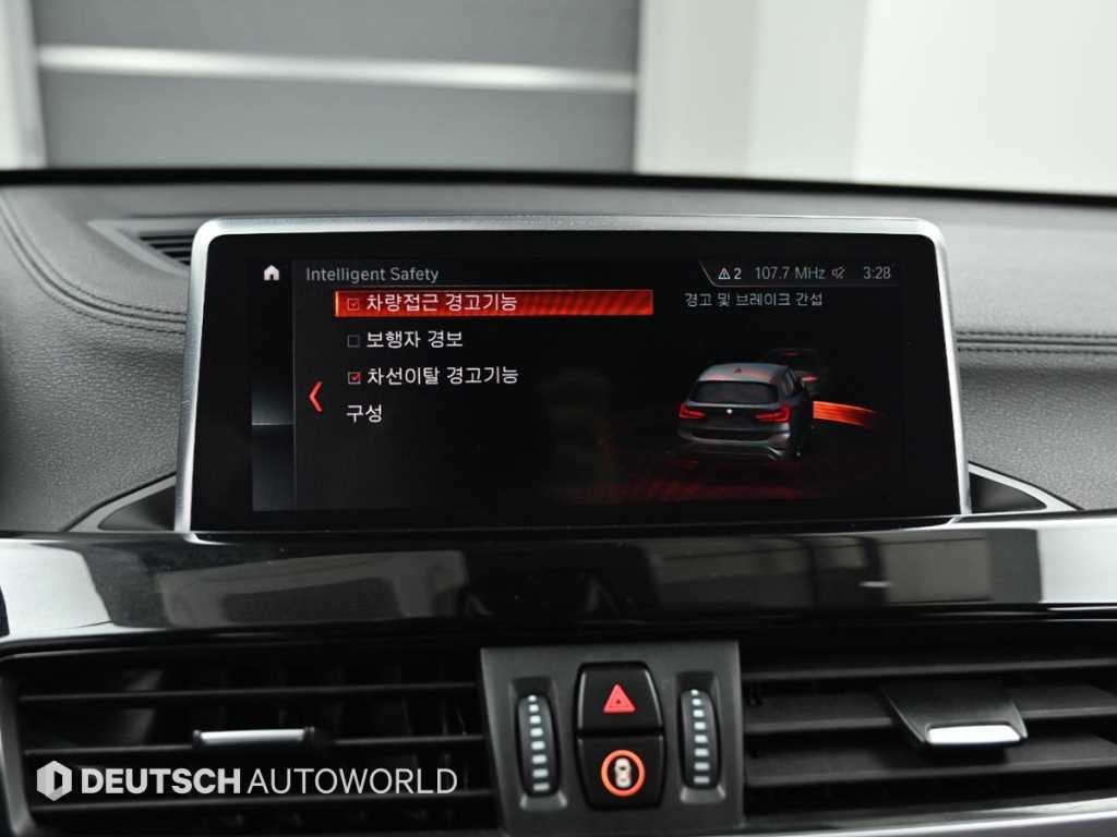 BMW X1 X1 (F48) xDrive 20i xLine 스페셜에디션 이미지 17