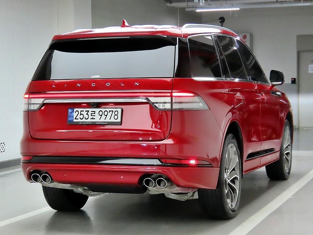 링컨 에비에이터 에비에이터 2세대 3.0 PHEV GT AWD 이미지 4
