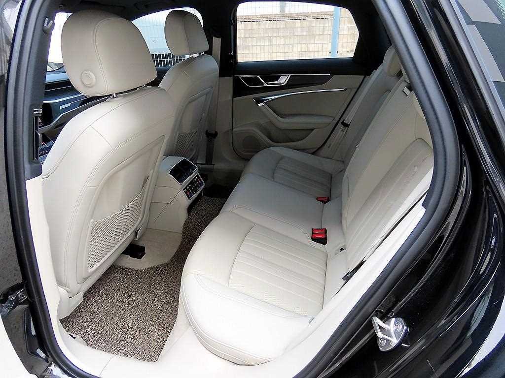 아우디 A6 A6 (C8) 45 TDI 콰트로 프리미엄 이미지 6