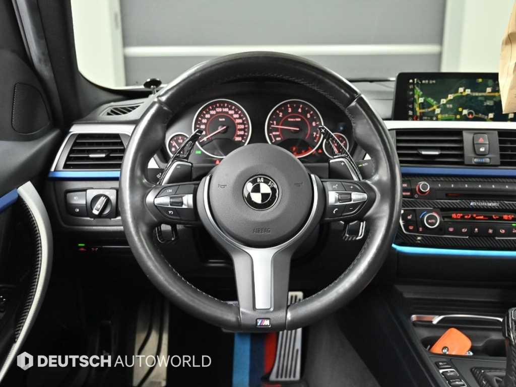 BMW 3시리즈 3시리즈 (F30) 320i M 스포츠 이미지 13