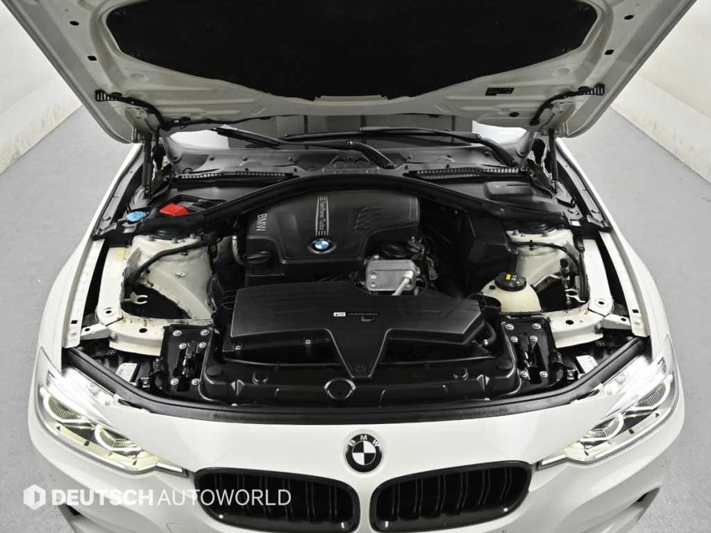BMW 3시리즈 3시리즈 (F30) 320i M 스포츠 이미지 6