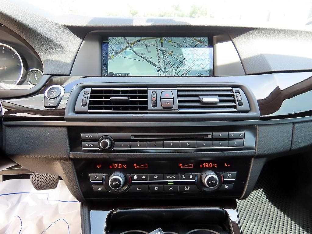 BMW 5시리즈 5시리즈 (F10) 528i xDrive 이미지 15