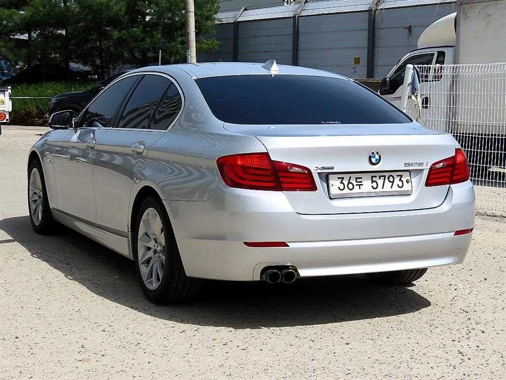 BMW 5시리즈 5시리즈 (F10) 528i xDrive 이미지 3