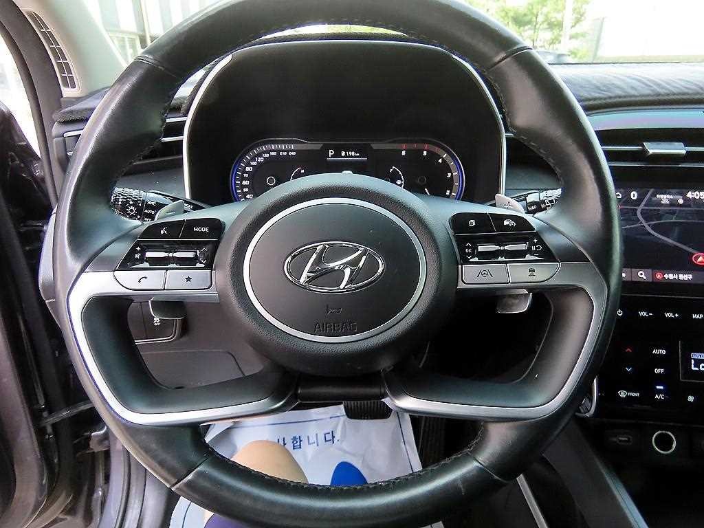 현대 투싼 투싼 (NX4) 디젤 2.0 2WD 프리미엄 이미지 8