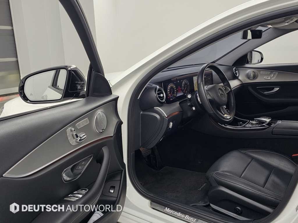 벤츠 E 클래스 E-클래스 W213 E300 아방가르드 이미지 11