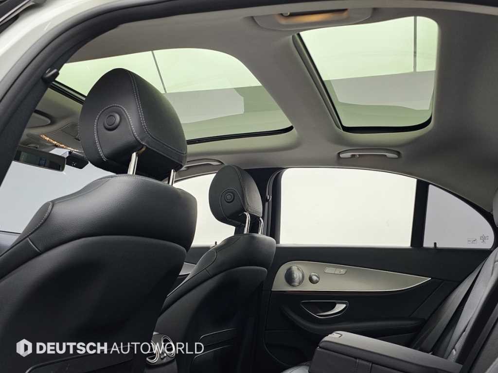 벤츠 E 클래스 E-클래스 W213 E300 아방가르드 이미지 18