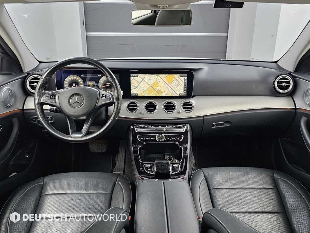 벤츠 E 클래스 E-클래스 W213 E300 아방가르드 이미지 7