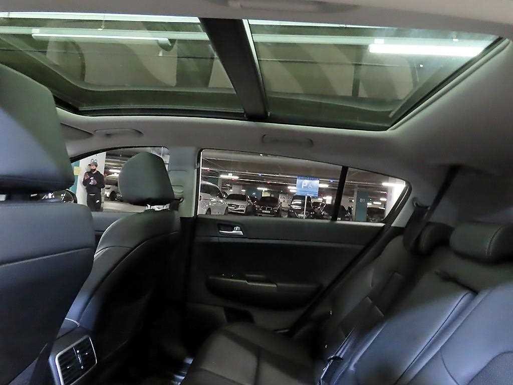 기아 스포티지 스포티지 더 볼드 2.0 디젤 2WD 프레스티지 이미지 16