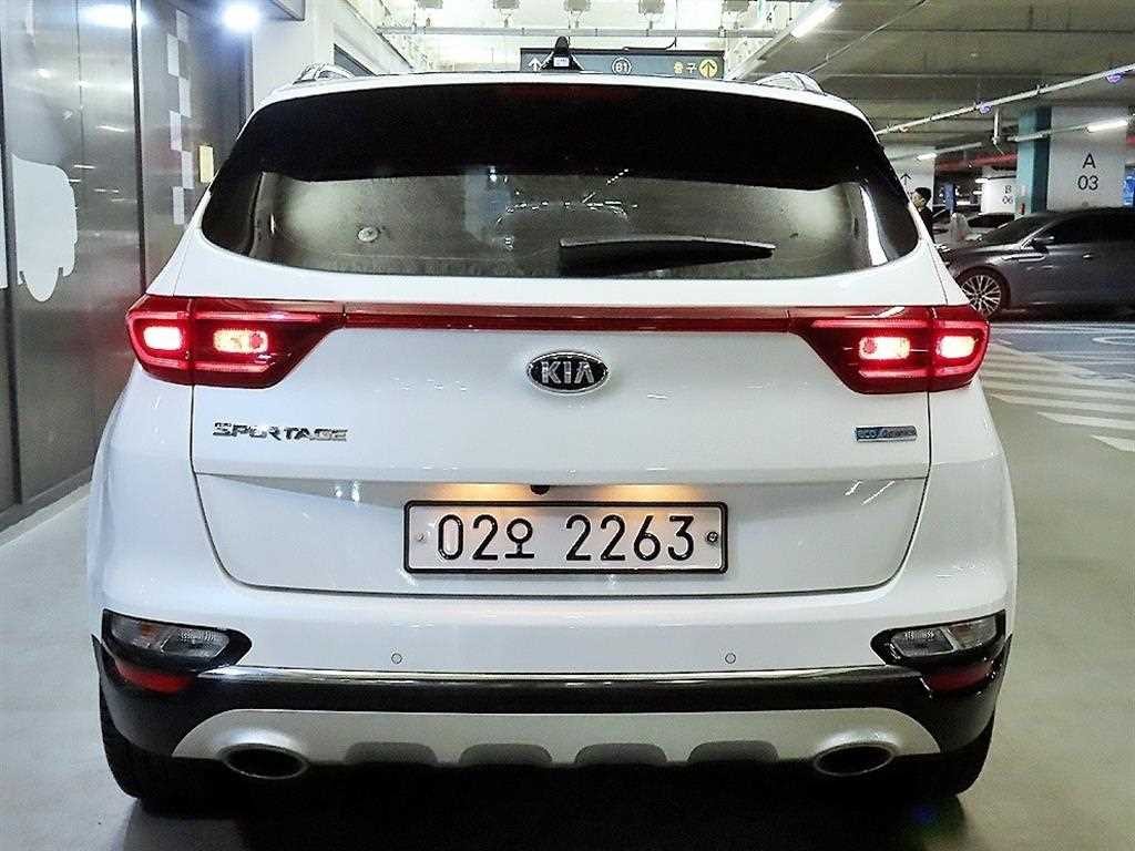 기아 스포티지 스포티지 더 볼드 2.0 디젤 2WD 프레스티지 이미지 5