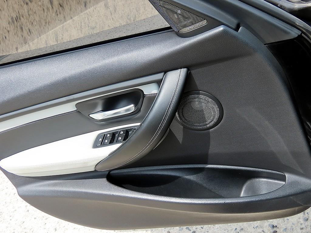 BMW 3시리즈 M3 (F80, E90) M3 세단 이미지 12