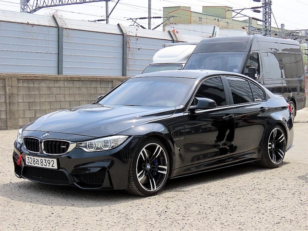 BMW 3시리즈 M3 (F80, E90) M3 세단 이미지 2