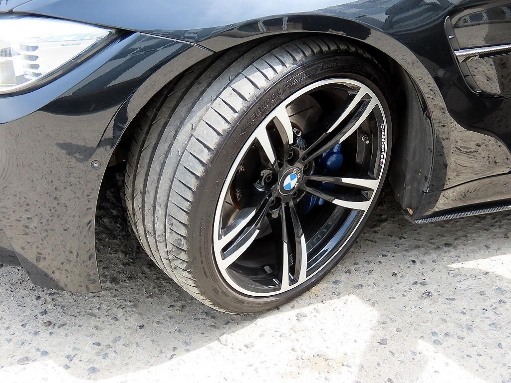 BMW 3시리즈 M3 (F80, E90) M3 세단 이미지 20