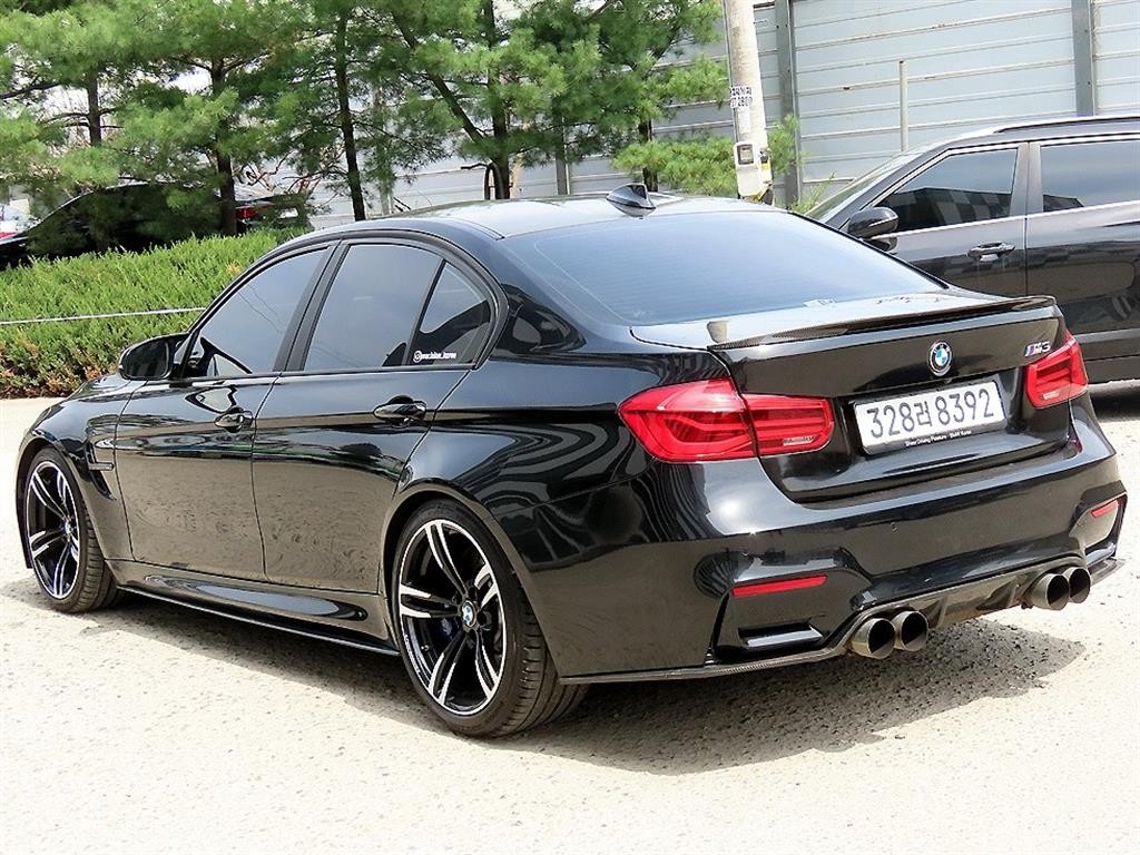 BMW 3시리즈 M3 (F80, E90) M3 세단 이미지 3
