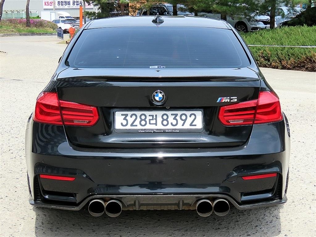 BMW 3시리즈 M3 (F80, E90) M3 세단 이미지 4
