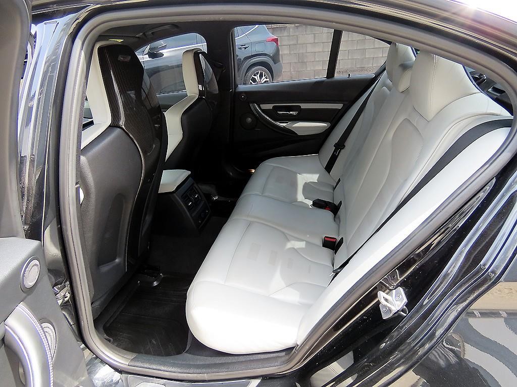 BMW 3시리즈 M3 (F80, E90) M3 세단 이미지 6